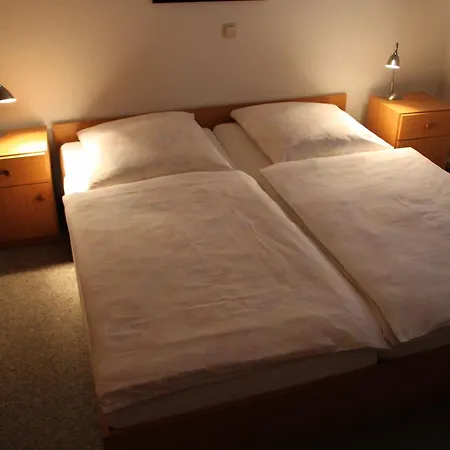 Burgerhof * Katzenfurt