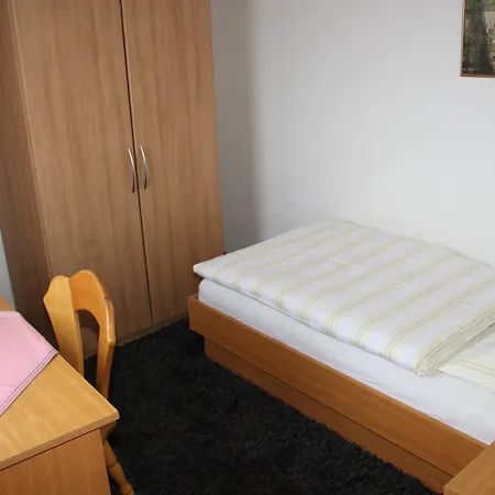 Burgerhof * Katzenfurt