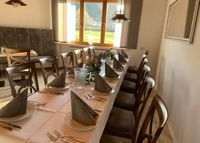 Burgerhof Szálloda *